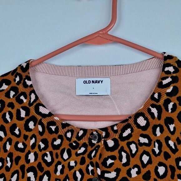 Ladies button front sweater NWT - Picture 4 of 12